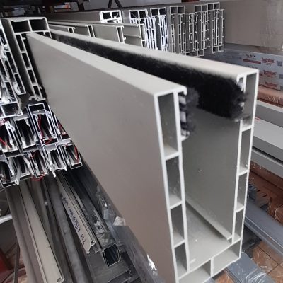 Phụ kiện cửa cuốn ray nhôm mẫu 1