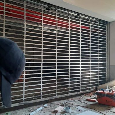 Cửa cuốn mắc võng mẫu 3